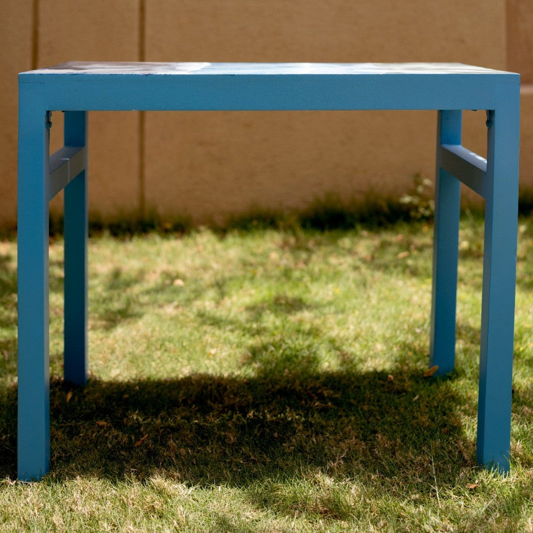 Hand-painted product by Bela
